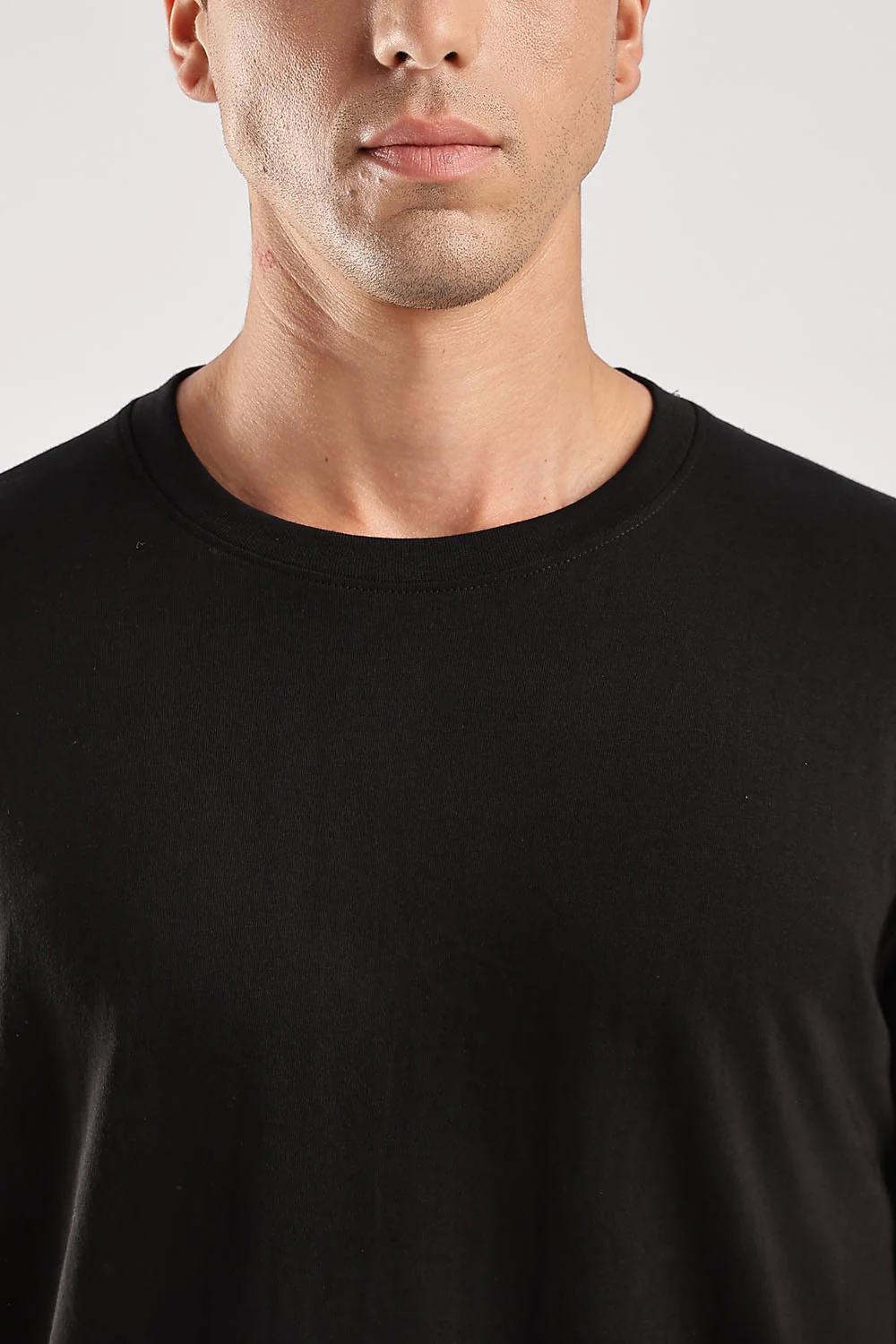 Black 100% Cotton Tshirt - Image 3