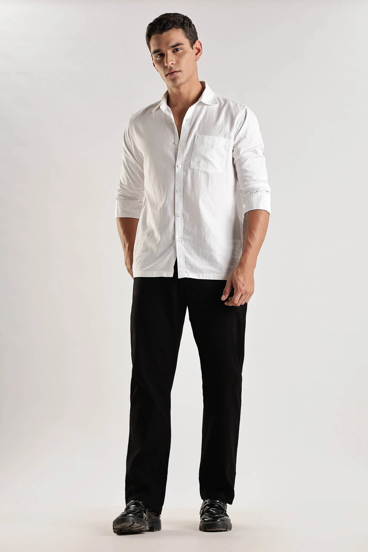 Black Regular Fit Linen Pants - Image 6